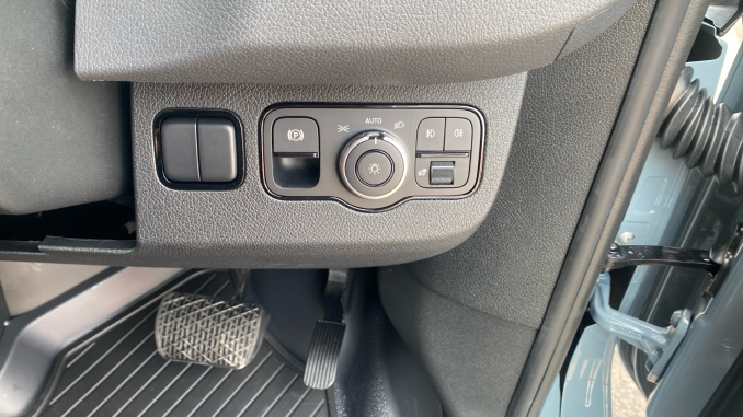 Mercedes-Benz Sprinter 319Cdi L2 Diesel Awd 3.5t H2 Pro Van 9G-Tronic - Image 40